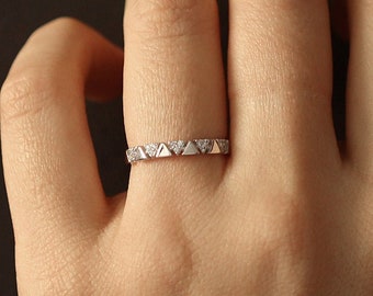 Diamond Wedding Band, Alternating Triangle Diamond Wedding Ring, Diamond Engagement Band, Diamond Engagement Ring, Unique Diamond Ring