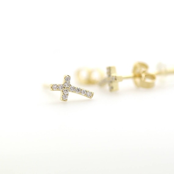 diamond earrings cross