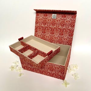 Handgemaakte Mini Bluebell-doos • William Morris-stof • Magnetische sluiting • Verwijderbaar blad • Multifunctionele organizer • Housewarmingcadeau • Decor
