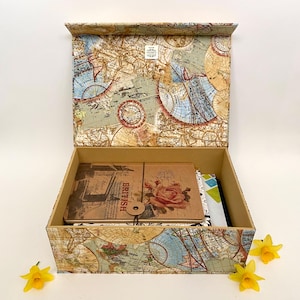 Handgemaakte vintage kaart geheugendoos • Stoffen opbergdoos • Magnetische sluiting • Multifunctionele opbergdoos • Woondecoratie • A5-formaat • Herinneringsdoos