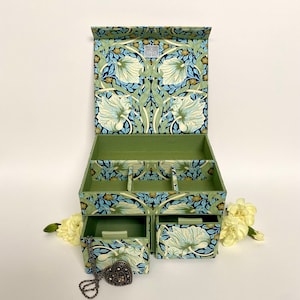 Handgemaakte multifunctionele doos met pimpernel • Sieradendoos • William Morris-stof • Magnetische sluiting • Opberger van decoratieve stof • Bureau netjes