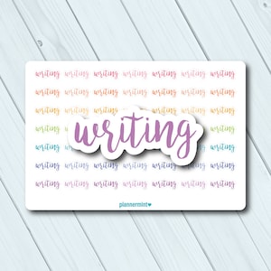 Könnte beinhalten: Ein Bogen mit bunten Aufklebern mit dem Wort "writing" in Schreibschrift. Die Aufkleber sind in verschiedenen Farben gehalten, darunter Lila, Rosa, Gelb und Blau. Das Wort "writing" wird mehrfach auf dem Bogen wiederholt.