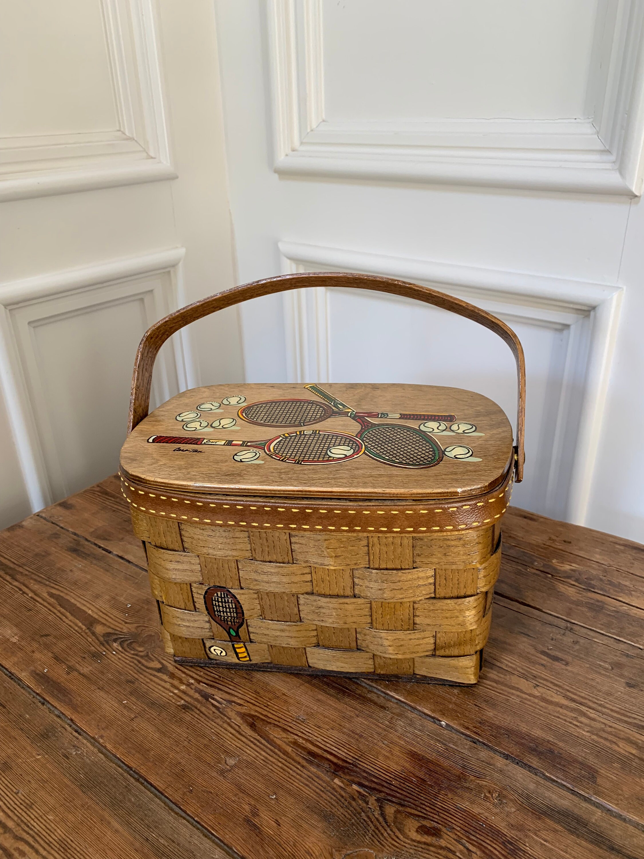 1930's Hand Woven Fish Basket Purse Bucket Bag For Sale at 1stDibs | vintage  purses 1930, basket bucket bag, fish wicker basket
