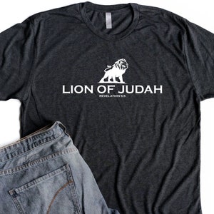 Lion of Judah Mens Christian Shirts Dad Birthday Gifts for Men Christian T Shirt Revelation 5:5 Bible Verse Shirt Jesus Shirt