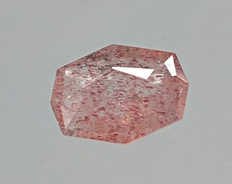 Quartz avec sidérophyllite 1,05 ct fantaisie 8,00 x 5,30 x 4,20 mm y99425