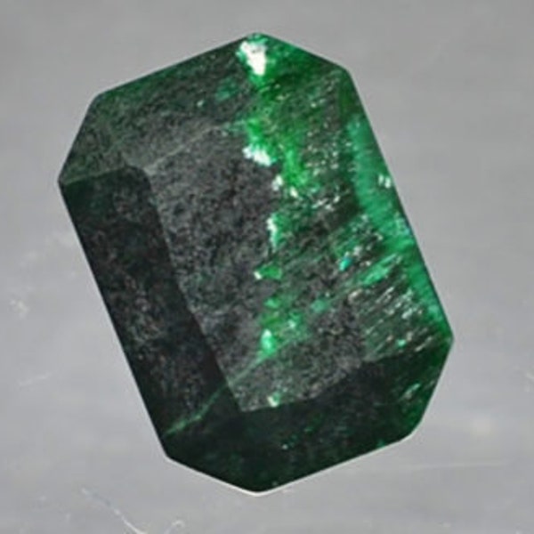 Antlerite 1.93cts Octagon Shape 8.50 x 6.20mm Green Gemstone Chile Hardness 3.5 Y9709 Loose Gem Faceted Stone Gemology Collecting