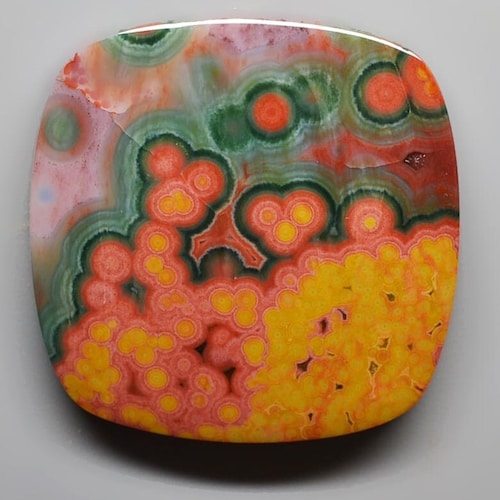 Thulite With Epidote 132.76 Ct Oval Cabochon 52.00 X 30.00 X