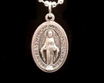 Latin Miraculous Medal Necklace
