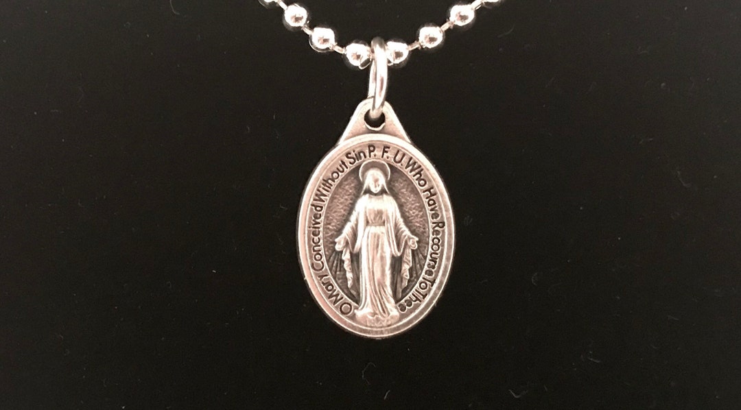 Small Miraculous Medal Necklace - Silver Chain With Virgin Mary Pendant ...