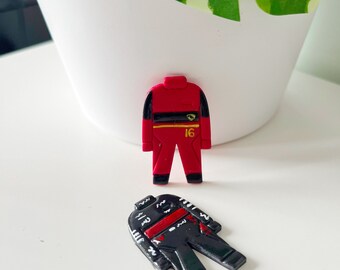 Magnet team of your choice! F1 suits 2026 available. Perfect gift for racing fans