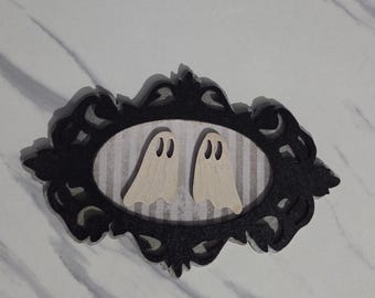Baroque framed halloween ghost couple wall decoration