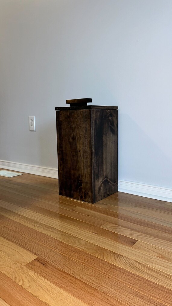 Cubo basura madera sale