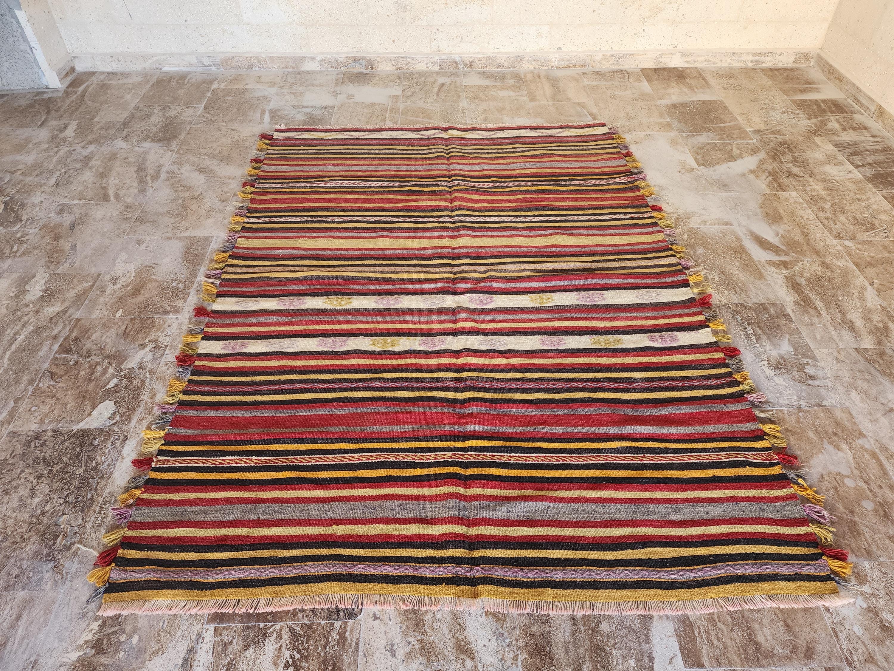 ヴィンテージ コンヤ キリム ラグ：6 x 4 フィート、ストライプ柄