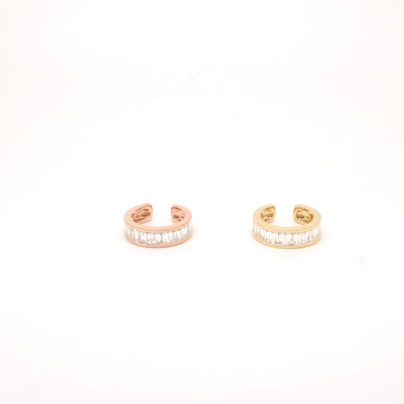 18K Gold Baguette Diamond Ear Cuff