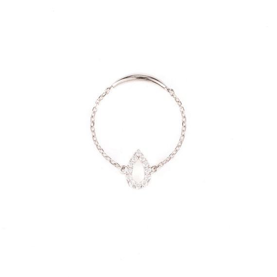 Pear Diamond Chain Ring