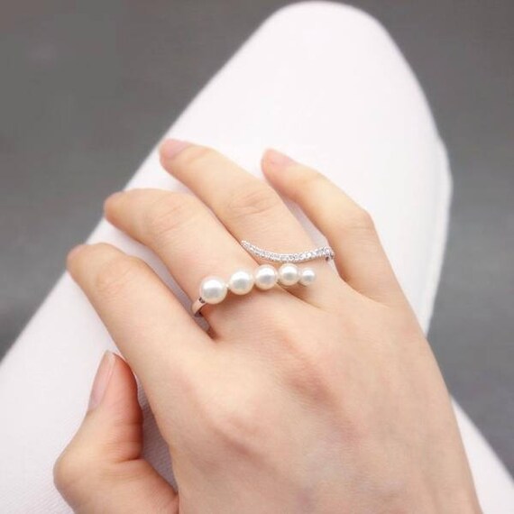 Twist - 18K Gold Akoya Pearls & Diamonds Multi Finger Ring