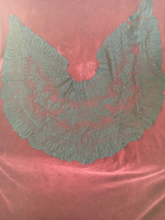 Victorian Antique Black Irish Lace Cape