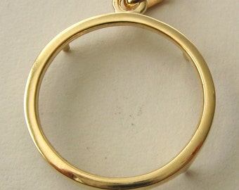 Genuine SOLID 9K 9ct Yellow GOLD FULL Sovereign Coin Holder Pendant