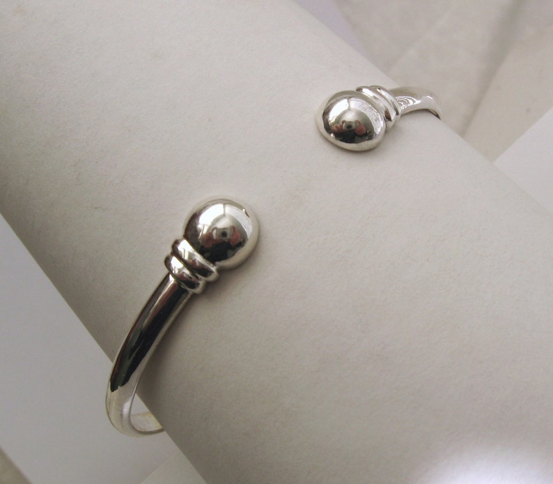 Solid 925 Sterling Silver Unisex Cuff Bracelet – Luxury Designer Bangle, No Stone