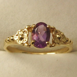 Genuine SOLID 9ct Yellow Gold Natural Amethyst Daisy Dress Ring Birthday Gift