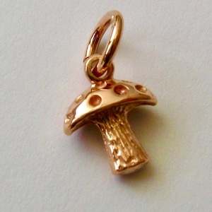 Genuine SOLID 9K 9ct ROSE GOLD 3D Toadstool Mushroom charm/pendant