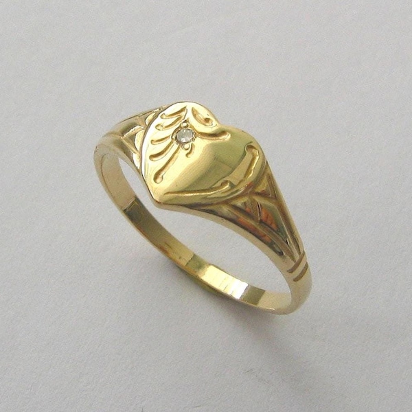 Size N - 7 US  Genuine Solid 9K 9ct Yellow Gold Genuine Diamond Love Heart Signet Ring