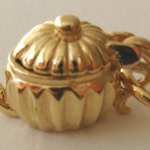 Genuine SOLID 9K 9ct YELLOW GOLD 3D Teapot charm/pendant