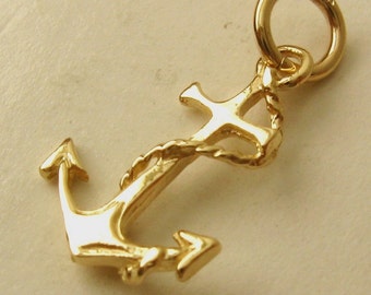 Colgante con dije de barco ancla en oro amarillo macizo genuino de 9 quilates