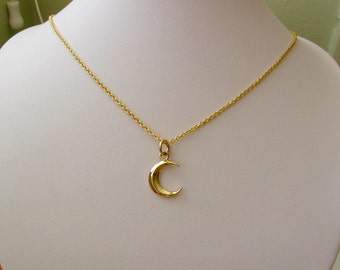 Genuine SOLID 9ct YELLOW GOLD Moon Crescent Charm Pendant with jump ring
