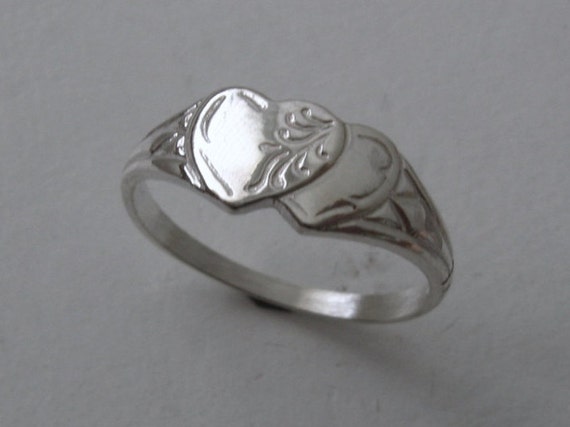 Sterling silver double heart signet ring Sterling silver double heart signet ring
