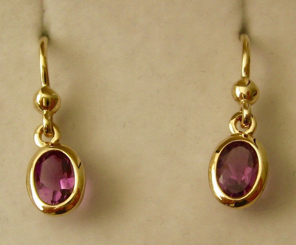 7 x 5 mm echte FESSE 9K 9 Karat GELB GOLD Februar Birthstone Amethyst baumeln Haken Ohrringe
