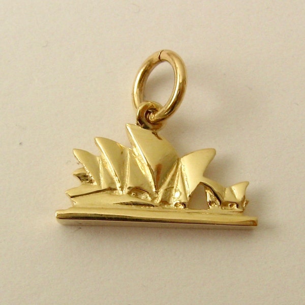 Genuine SOLID 9ct YELLOW GOLD 3D Sydney Opera House Australia charm pendant