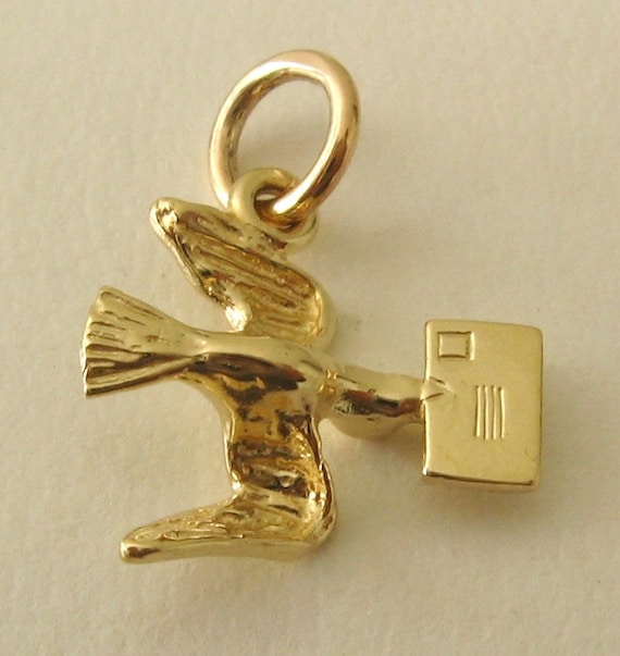 SOLID 9ct YELLOW GOLD 3D DOVE BIRD with LETTER MESSENGER Charm/Pendant SOLID 9ct YELLOW GOLD 3D DOVE BIRD with LETTER MESSENGER Charm/Pendant