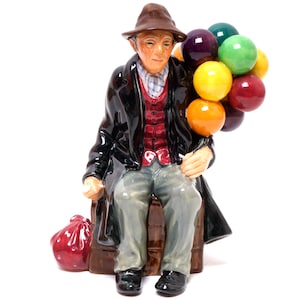 Royal Doulton Figurine The Balloon Man H.N. 1954 Made In England, Collectible English Bone China Character Figurine The Balloon Man