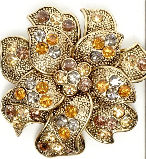 Liz Claiborne Gold Tone Flower Brooch with Champa… - image 1