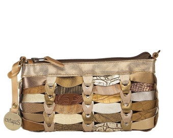 Style Elfa in mixed gold color: The cool, smaller crossbody / clutch / shoulder bag braided in leather from Octopus Denmark
