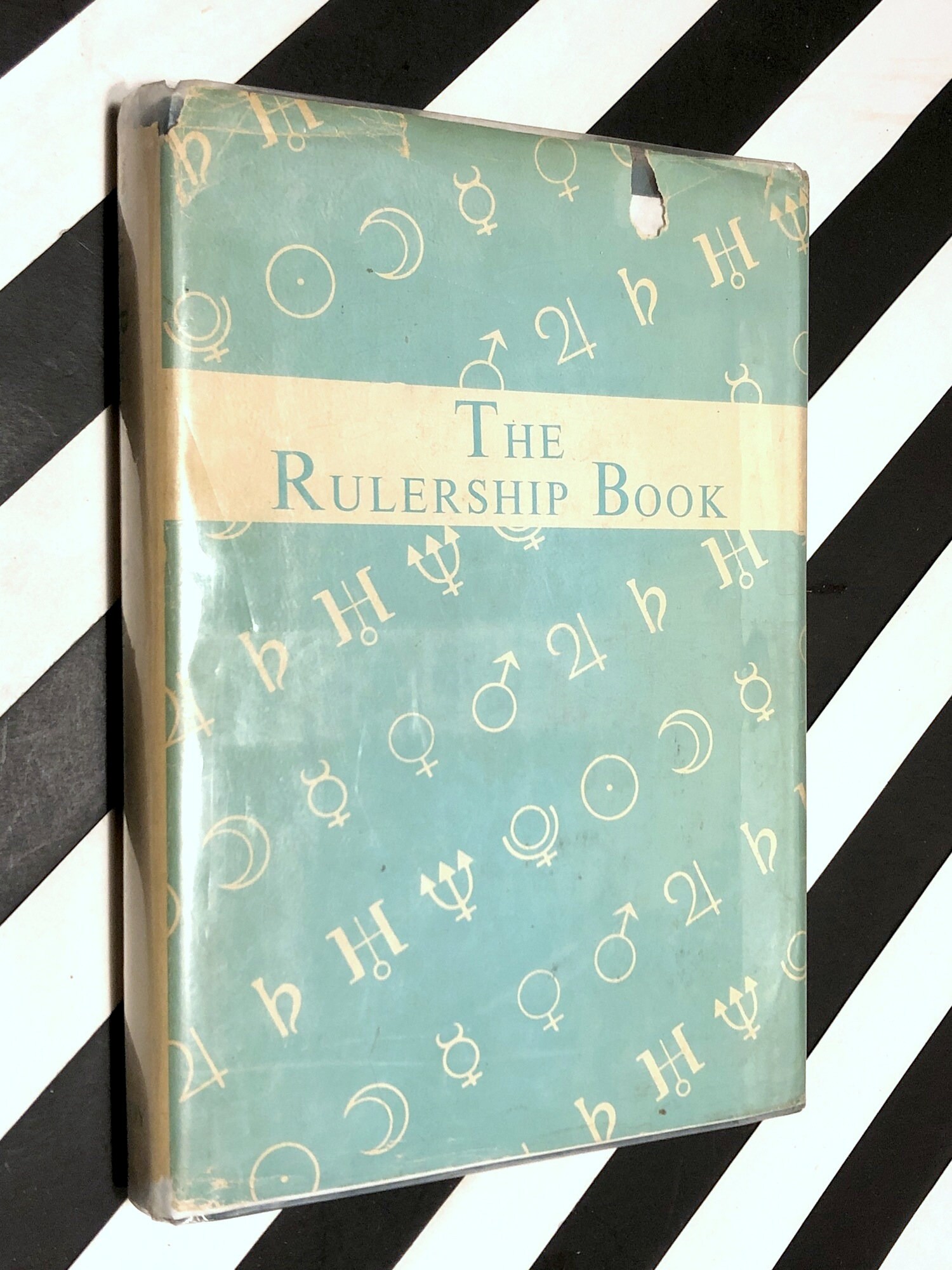 The Rulership Book: Bills, Rex E: 9780866904315: Amazon.com