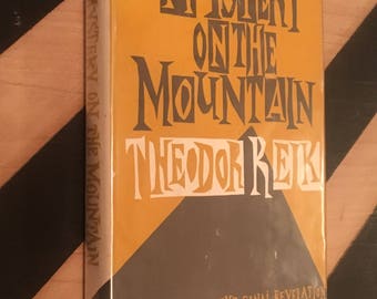 Mystery on the Mountain: The Drama of the Sinai Revelation by Theodor Reik (Hardcover, 1959) vintage book