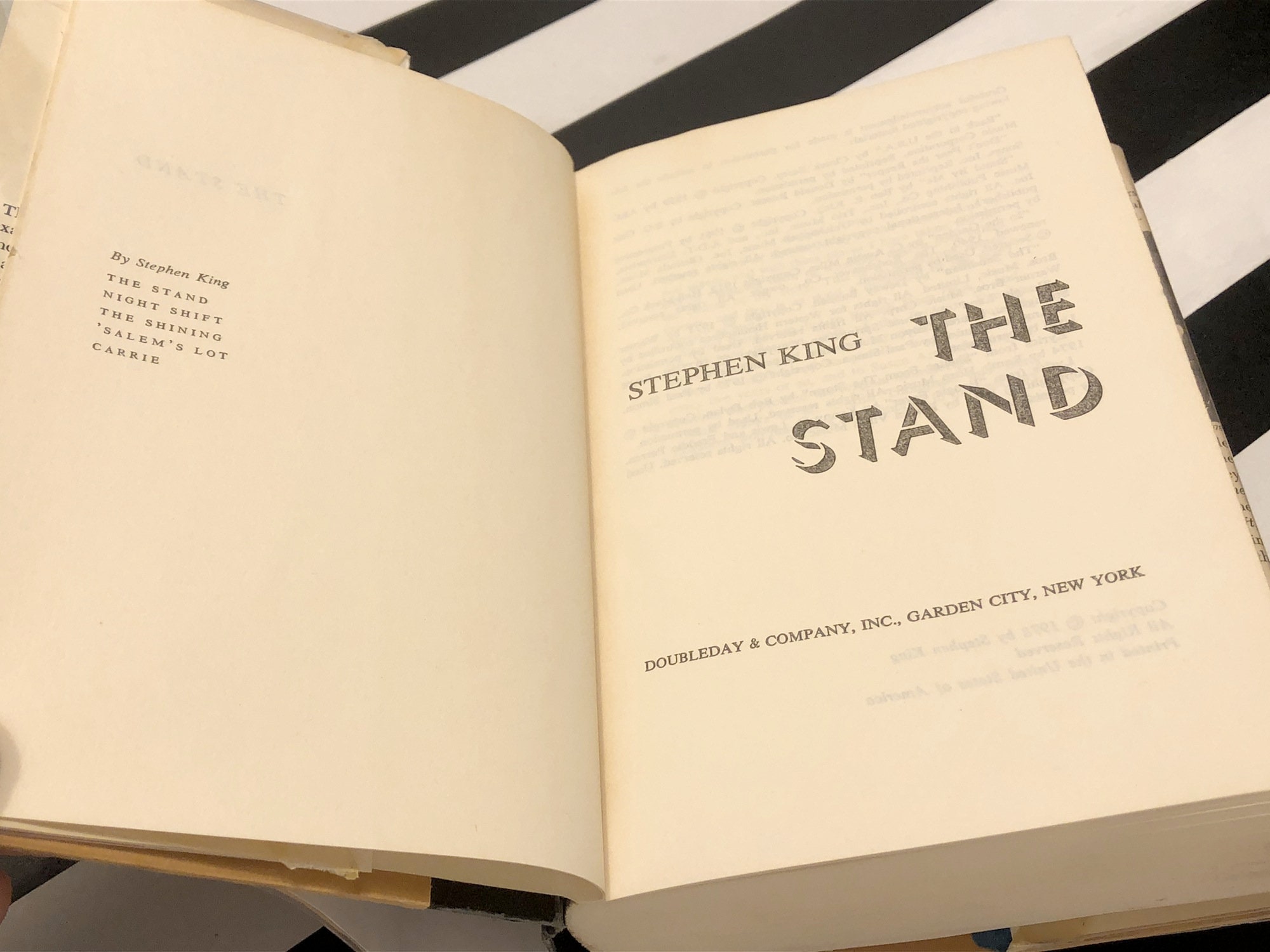 The Stand By Stephen King 1978 Hardcover Book the-stand-by-stephen-king-1978-hardcover-book