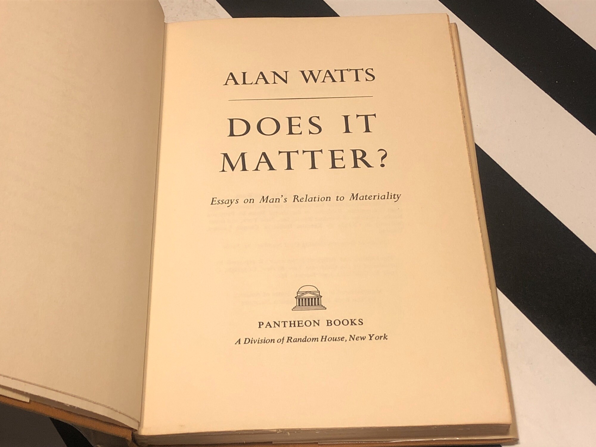 Does it Matter? by Alan Watts (1970) first edition book