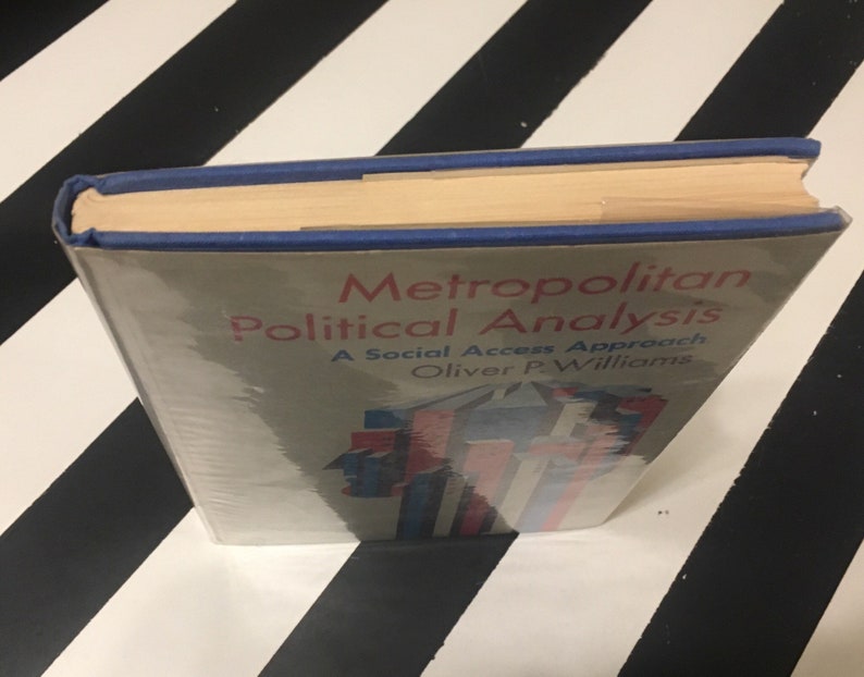 Metropolitan Political Analysis: A Social Access Approach by Oliver P. Williams 1971 hardcover book image 9