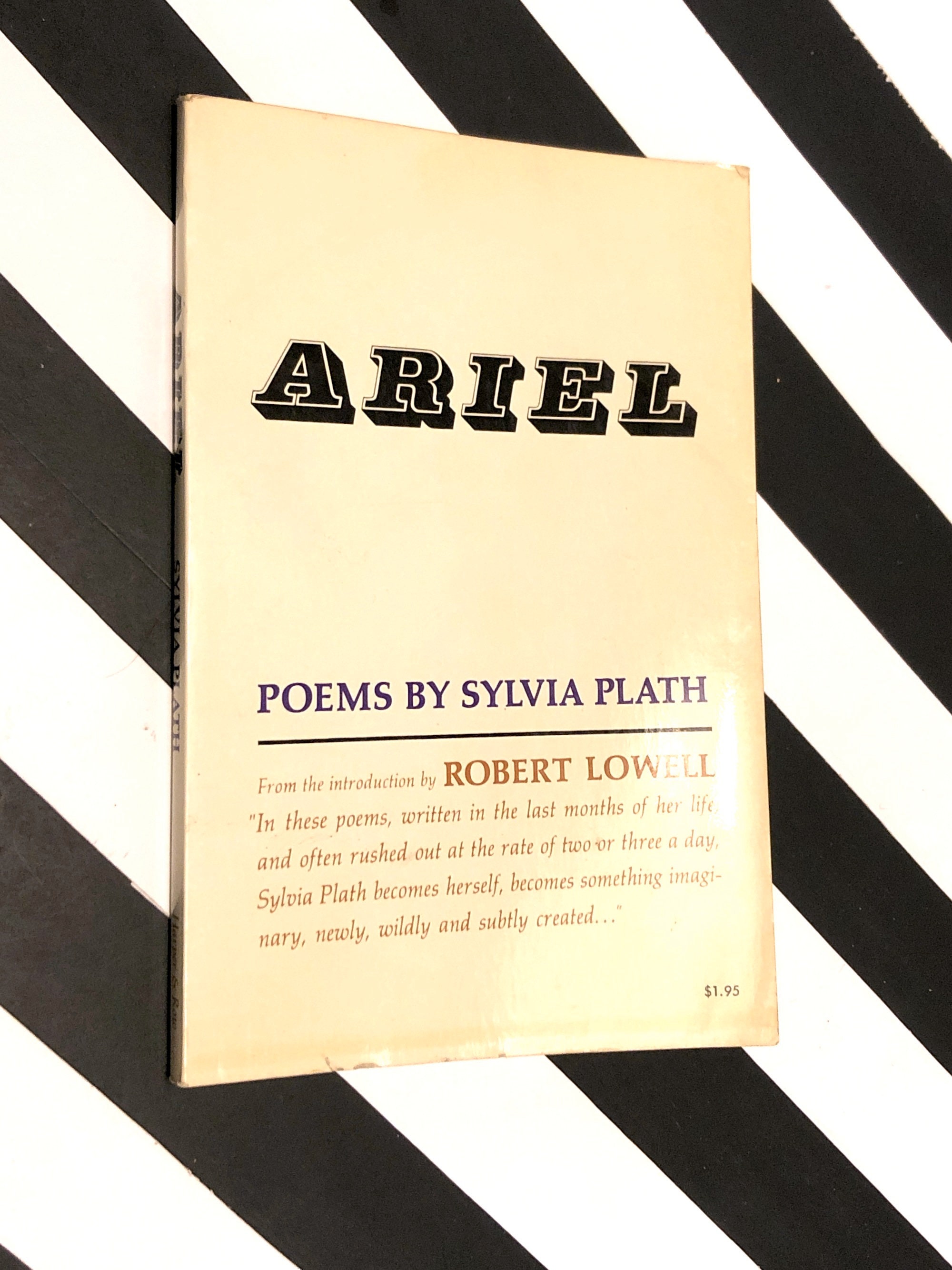 Ariel Poems by Sylvia Plath (1966) softcover book Ariel Poems by Sylvia Plath (1966) softcover book