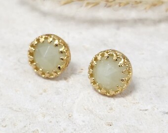 Jade Earrings - Light Green Stone Stud Gold Crown Jewelry Set for women