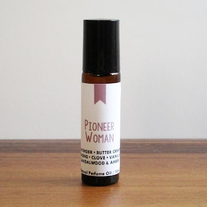 PIONEER WOMAN / Lavender Buttercream Raisins Clove Vanilla Sandalwood & Amber / Book Inspired / Archetype Collection / Roll-On Perfume Oil