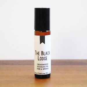 THE BLACK LODGE / Feu et fumée de sapin de Douglas en cèdre / Inspiré de la télévision / Twin Peaks / Huile de parfum à bille