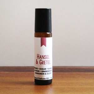 HANSEL AND GRETEL / Berries Sugar Vanilla Nutmeg Gingerbread Cinnamon & Clove / Book Inspired / Fairy Tale Collection / Roll-On Perfume Oil