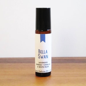 BELLA SWAN / Lavender Freesia Vanilla & White Musk / Book Inspired / Young Adult Fantasy Romance Twilight / Roll-On Perfume Oil