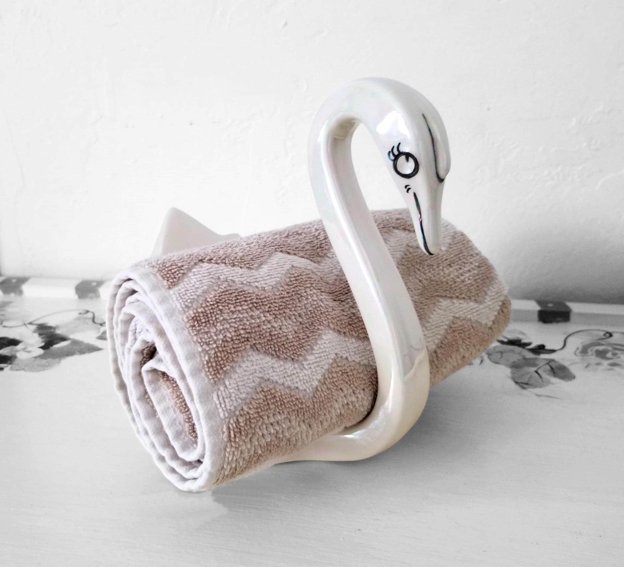 Vintage Swan Towel Holder made of Beige Ceramic - 1970s