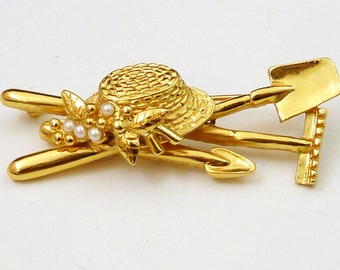 Vintage Frog Pin with Pendant Loop Enamel Looks like Unsigned Carolee Very Cute Necklace or Pin