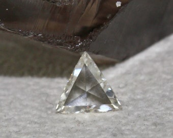 Certified NATURAL Rose Cut DIAMOND Triangle Shape 0.75 Carats GEMSTONE For Pendant Ring